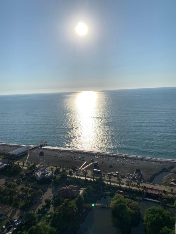 Orbi City Land Apartamento Batumi Exterior foto